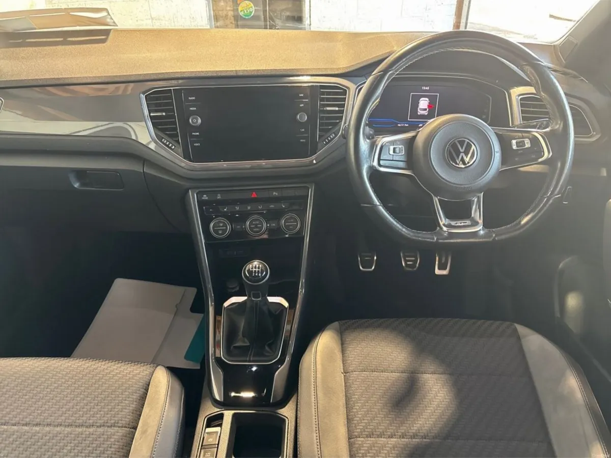 Volkswagen T-Roc 1.5 TSI 150bhp R-Line - Image 3