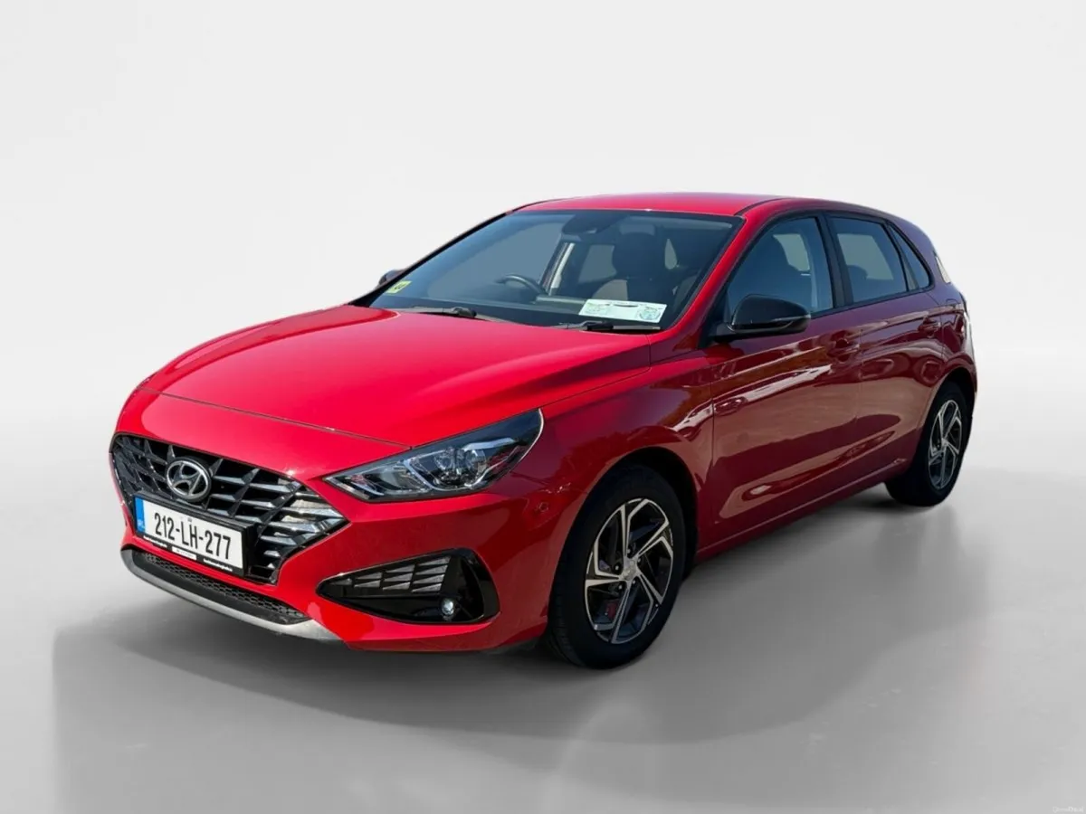 Hyundai i30 Diesel Deluxe - Image 3