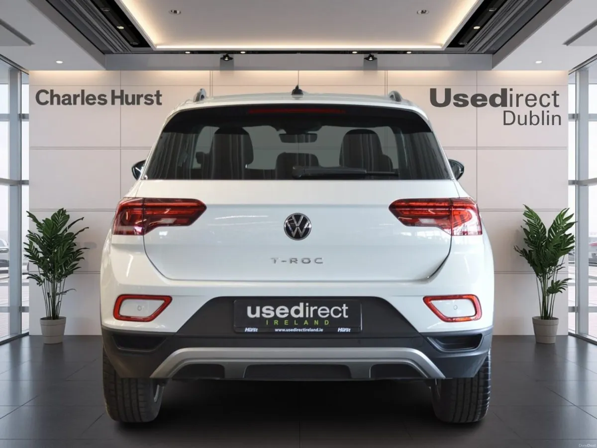 Volkswagen T-Roc Match LOW MILEAGE - Image 4