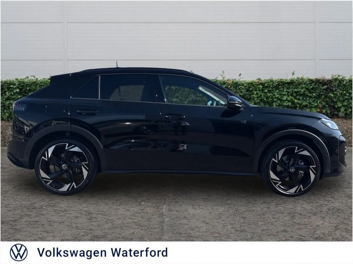 Volkswagen T-Roc R-LINE 1.5TSI 150HP MHEV - Image 4