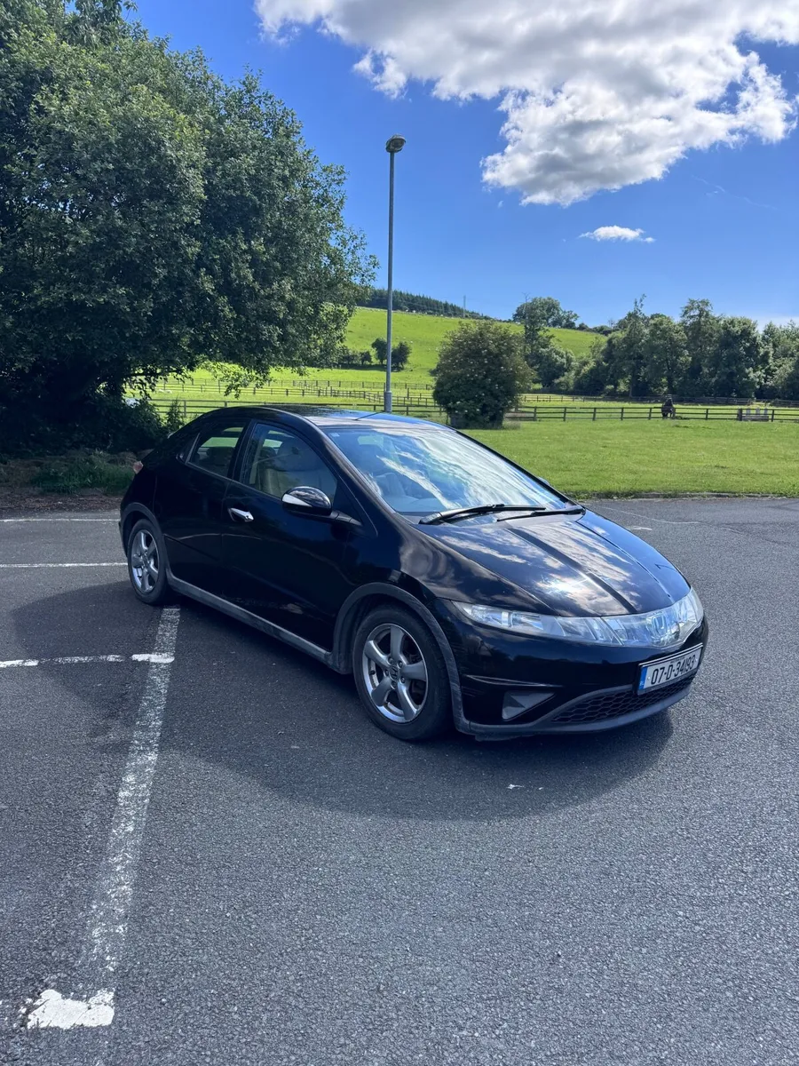 Honda Civic 2007 - Image 1
