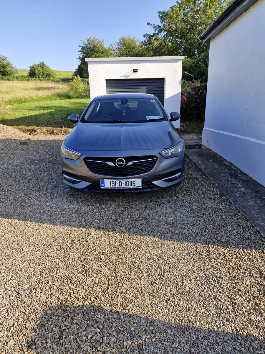 2019 Opel Insignia - Image 2