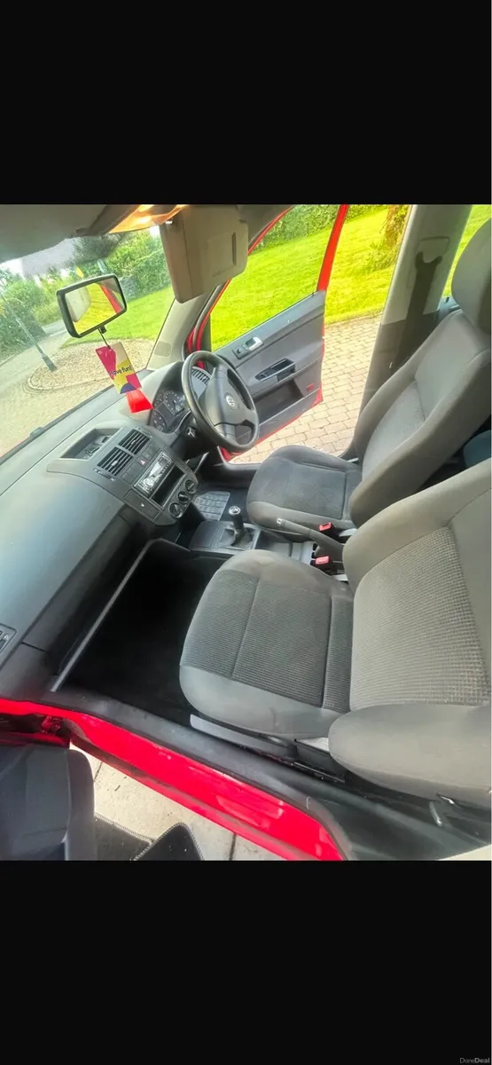 Volkswagen Polo - Image 4