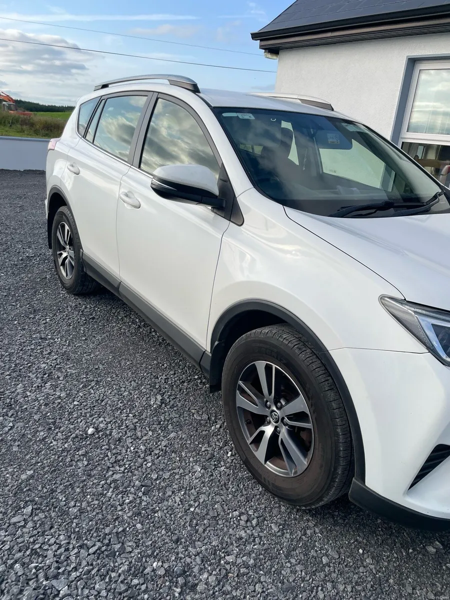 Toyota Rav - Image 4