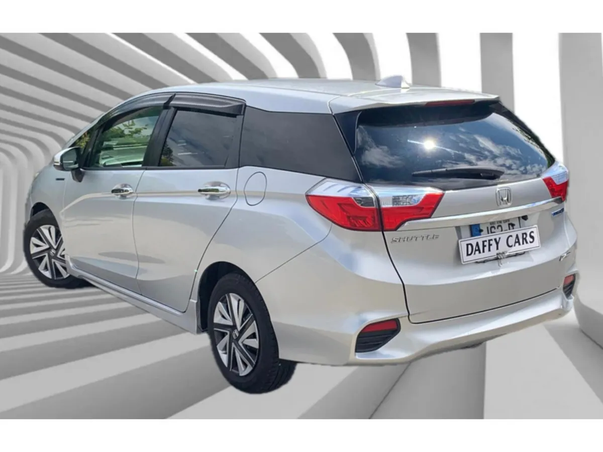 Honda Shuttle DAA-GP7 5DR AUTO - Image 4