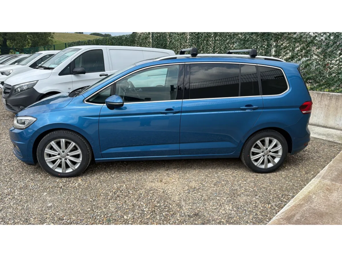 Volkswagen Touran 2.0tdi highline - Image 4