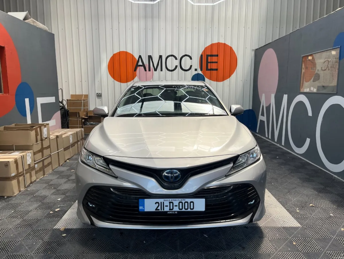 Toyota Camry 2021 TOYOTA CAMRY X 2.5 AUTOMATIC / C - Image 6