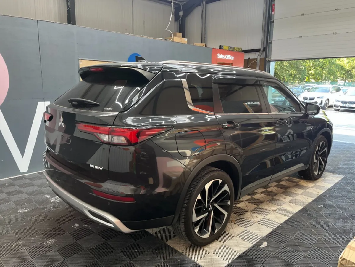 Mitsubishi Outlander 2022 MITSUBISHI OUTLANDER PHE - Image 2