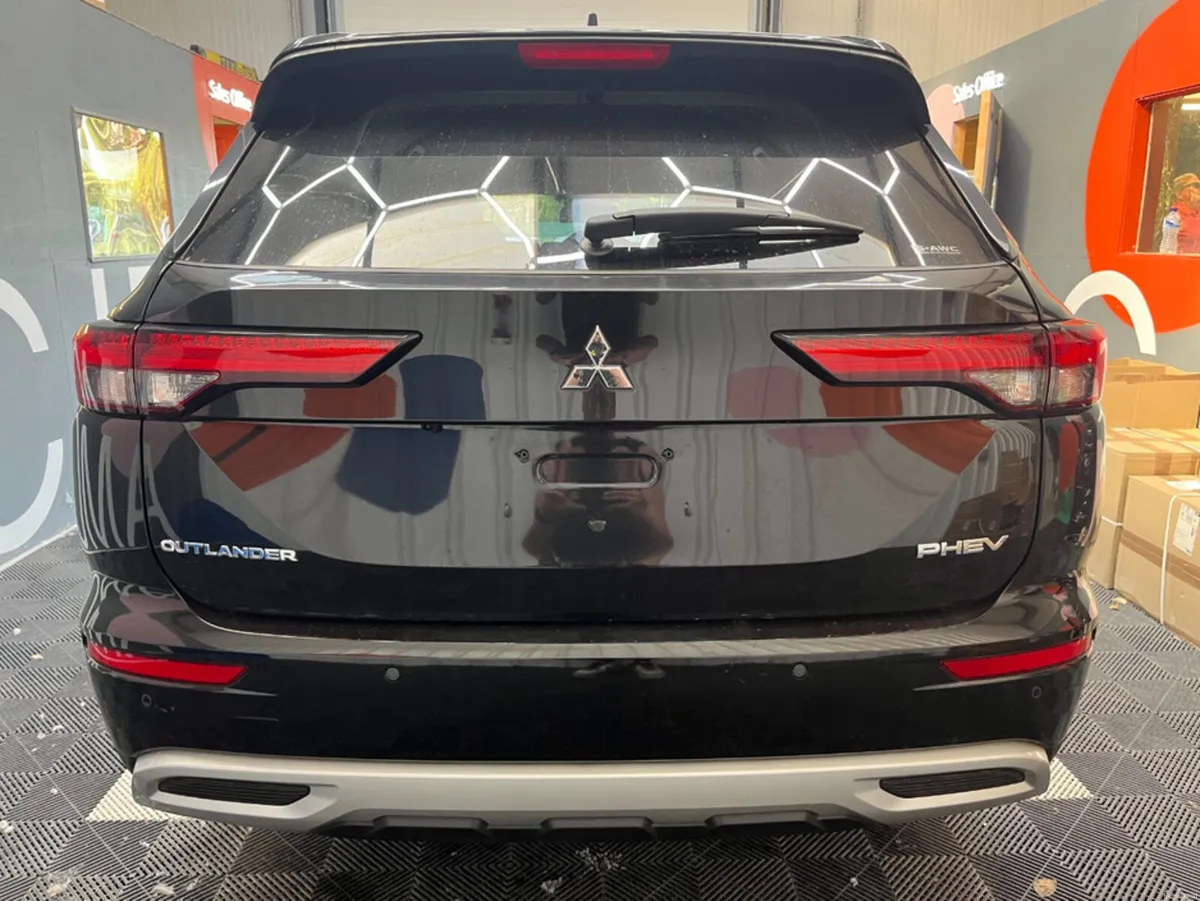Mitsubishi Outlander 2022 MITSUBISHI OUTLANDER PHE - Image 3