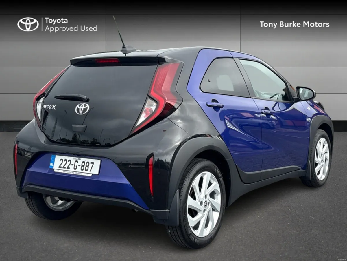 Toyota Aygo X - Design - New Generation - 1.0i Pet - Image 2