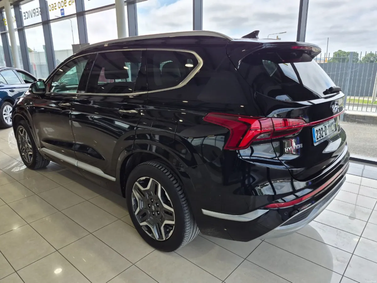 Hyundai Santa Fe PHEV 5DR AUTO - Image 4