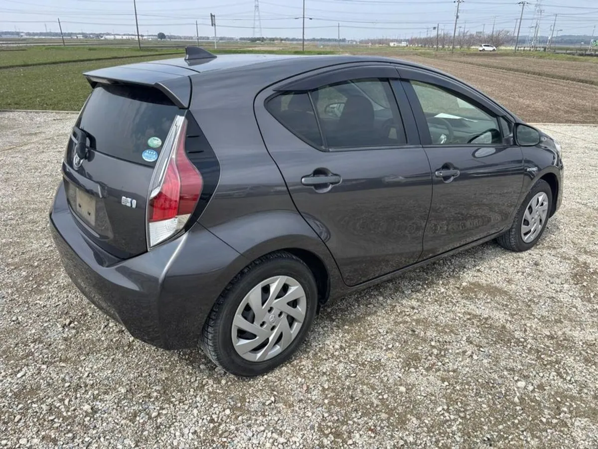 Toyota Aqua 152 S - Image 3