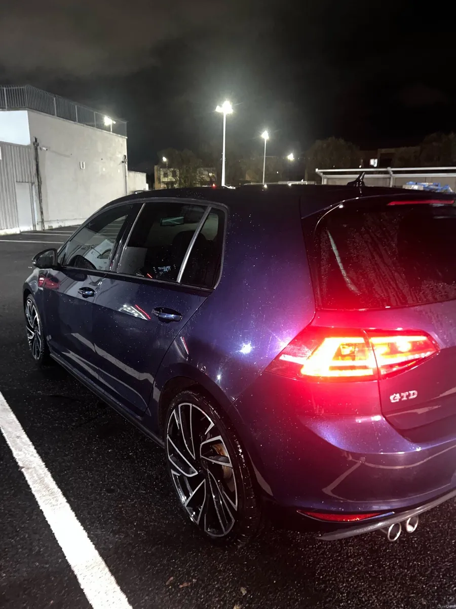 2014 Volkswagen Golf gtd - Image 4