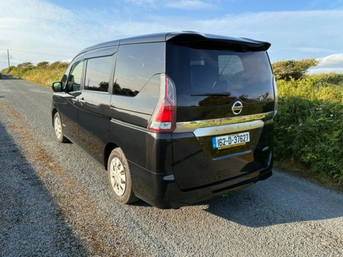 Nissan Serena 2016 8 seats - Image 2