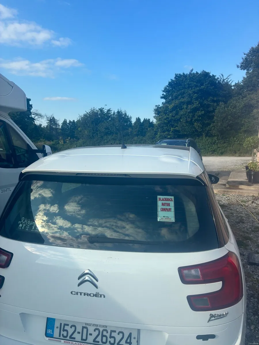 Car - Image 6
