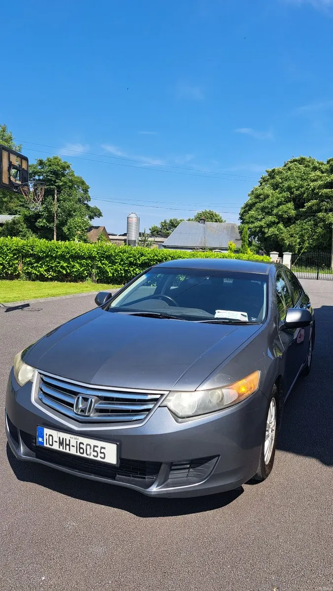 Honda Accord 2010 - Image 3