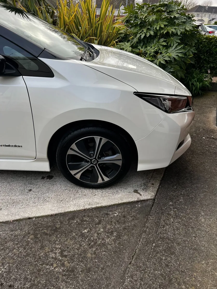 Nissan Leaf 2020 40kwh Tekna - Image 3