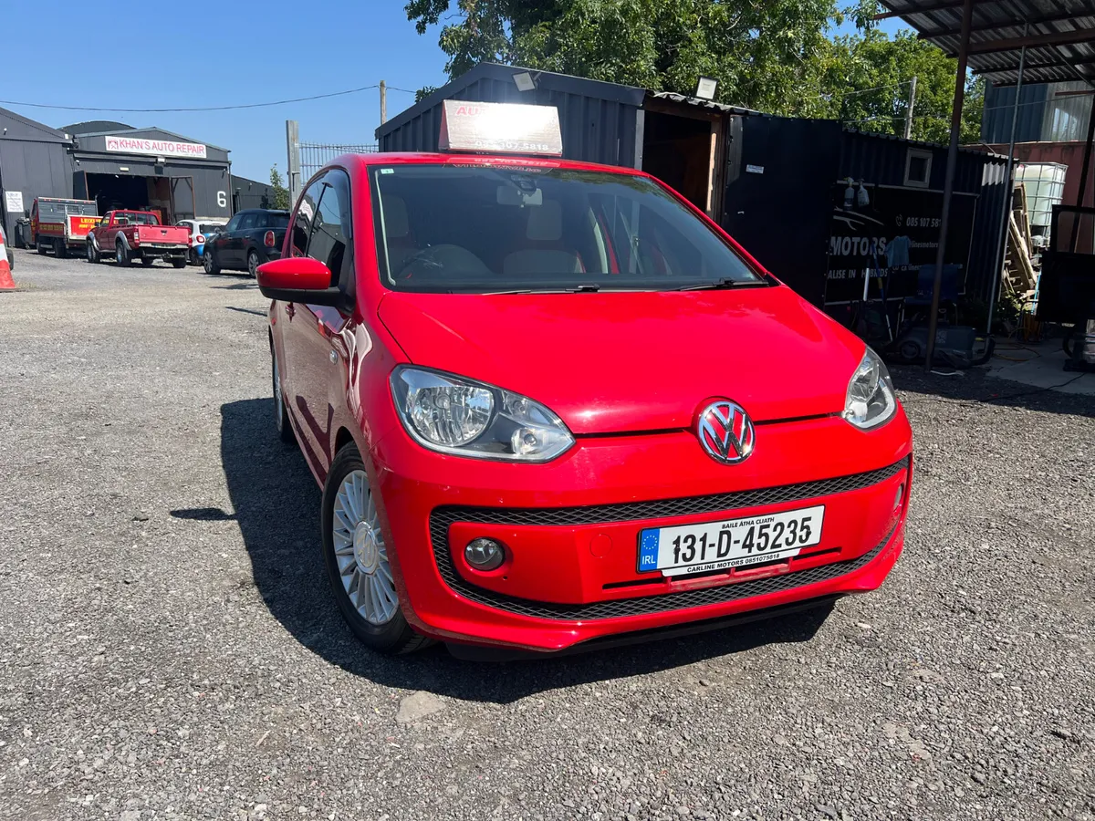 Volkswagen up! 2013 Auto - Image 2