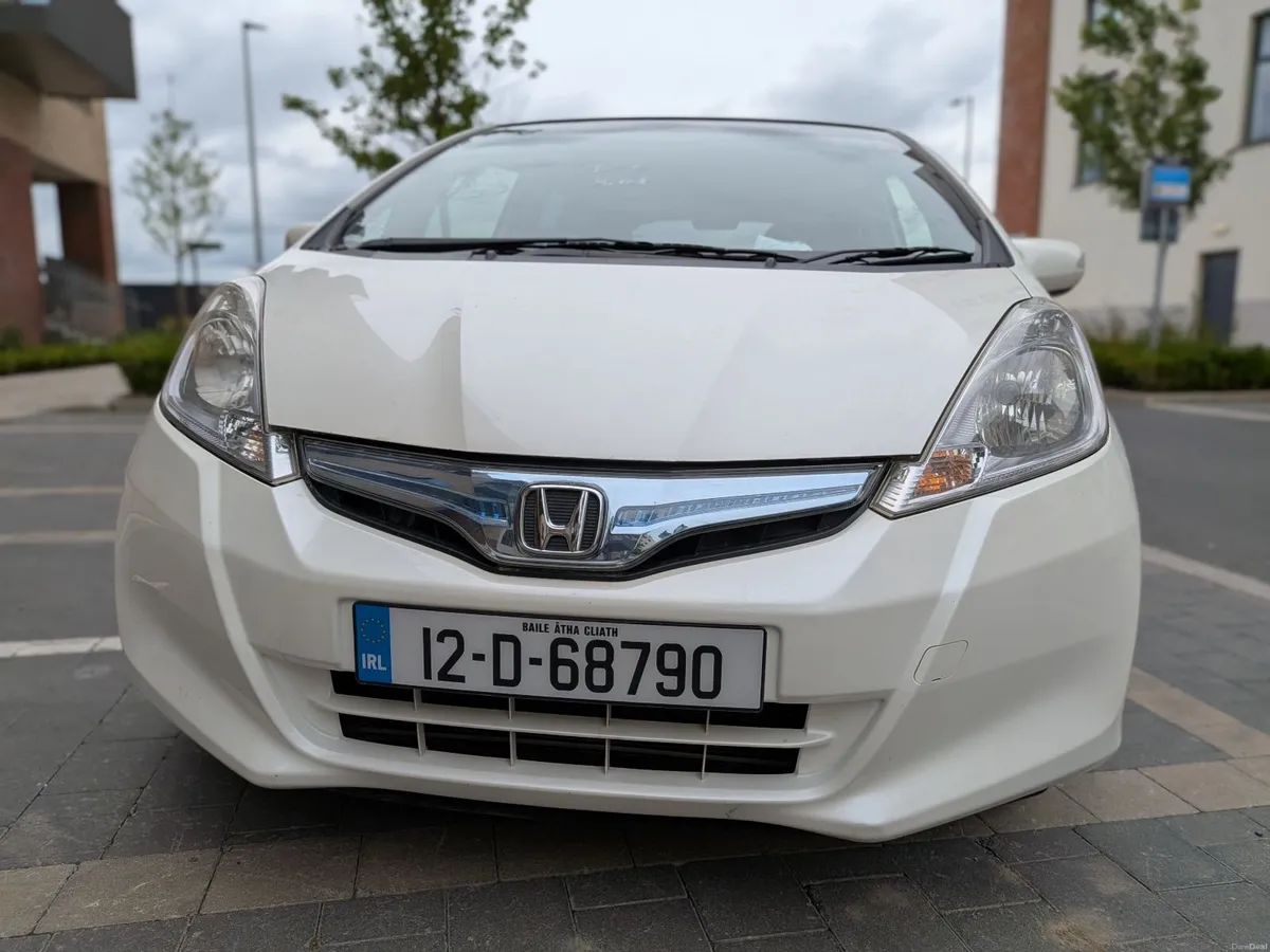 2012 Honda Fit Hybrid Low Mileage, Auto, 57K Miles - Image 4