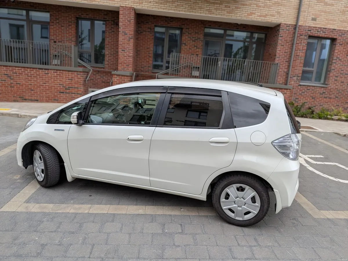 2012 Honda Fit Hybrid Low Mileage, Auto, 57K Miles - Image 5