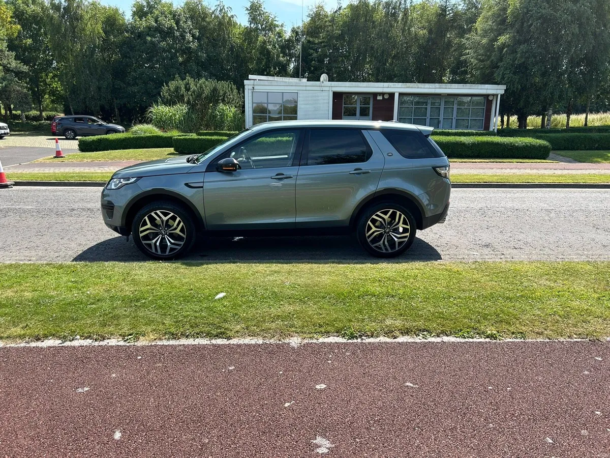 RANGE ROVER DISCOVERY SPORT NEW NCT 3/27 7 SEATER - Image 2