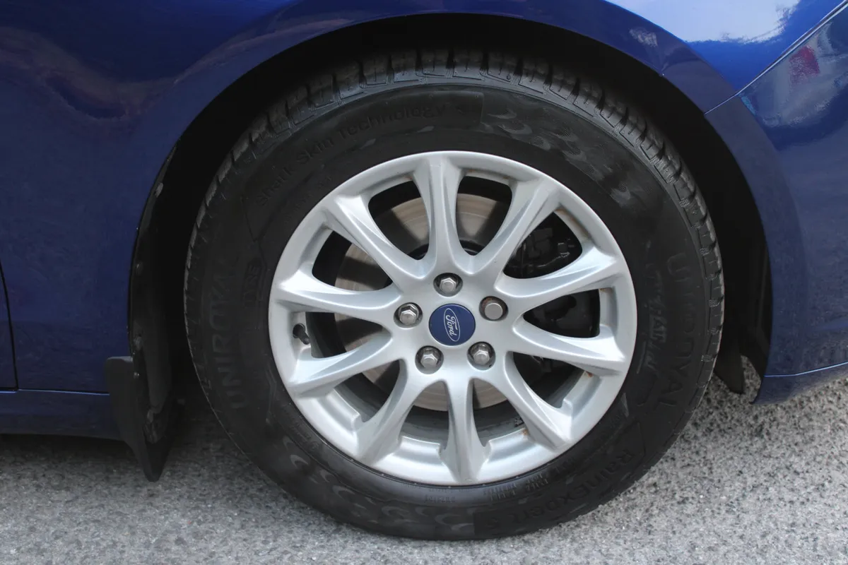2015 FORD MONDEO ZETEC 1.6 TDCI 5dr. - Image 6