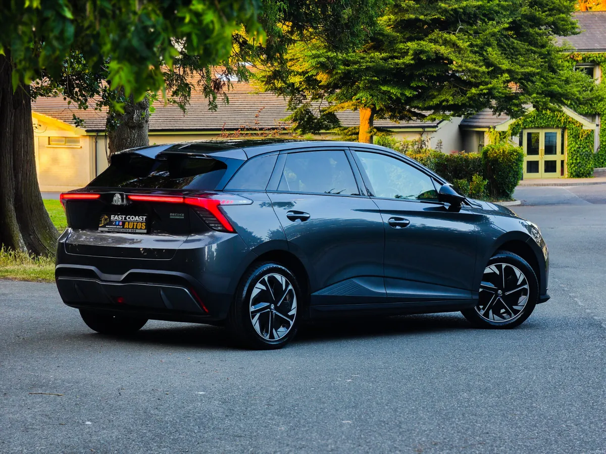 2023 MG MG4 L Range Trophy Electric 64kWh Top Spec - Image 3