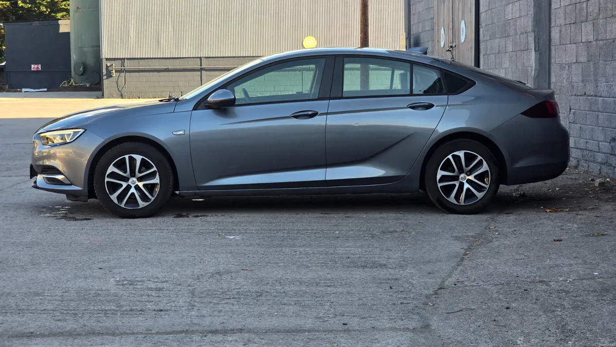 2017 Opel Insignia 1.6 Cdti NEW MODEL - Image 3