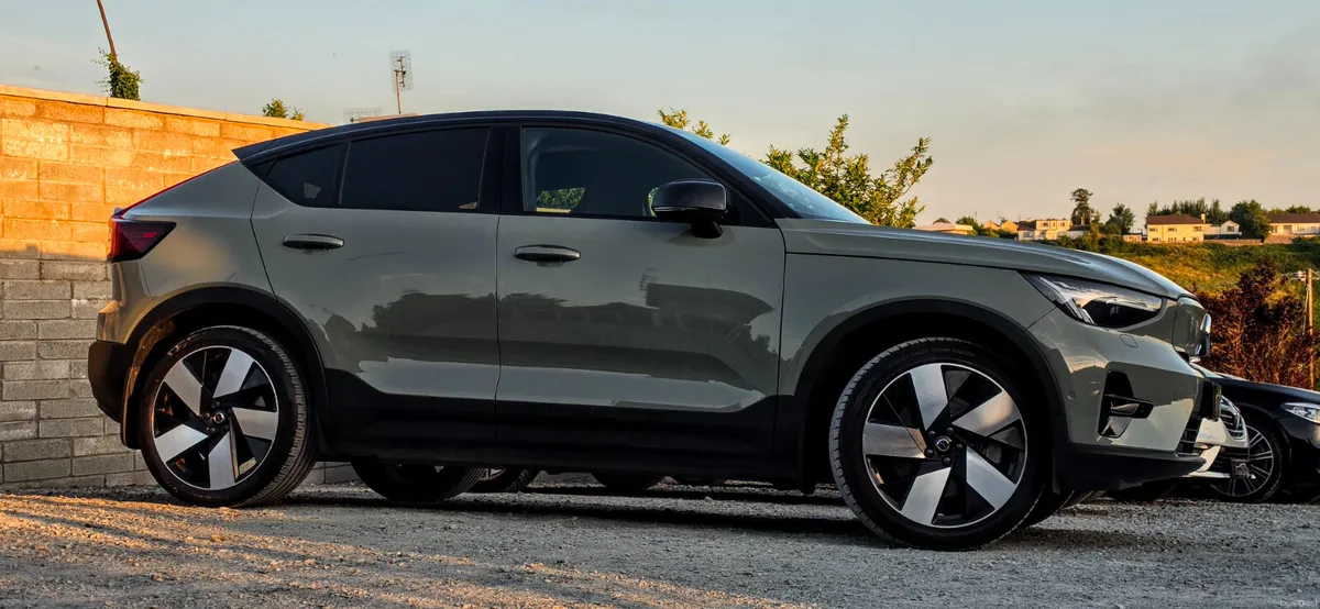 🔥 2022 Volvo C40 Recharge Pro Twin AWD 78KW batte - Image 3