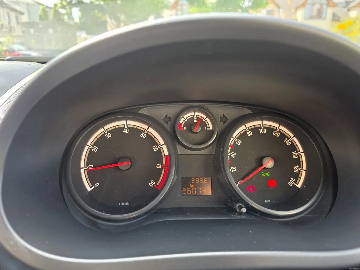 Opel Corsa 2007 260,000km - Image 3