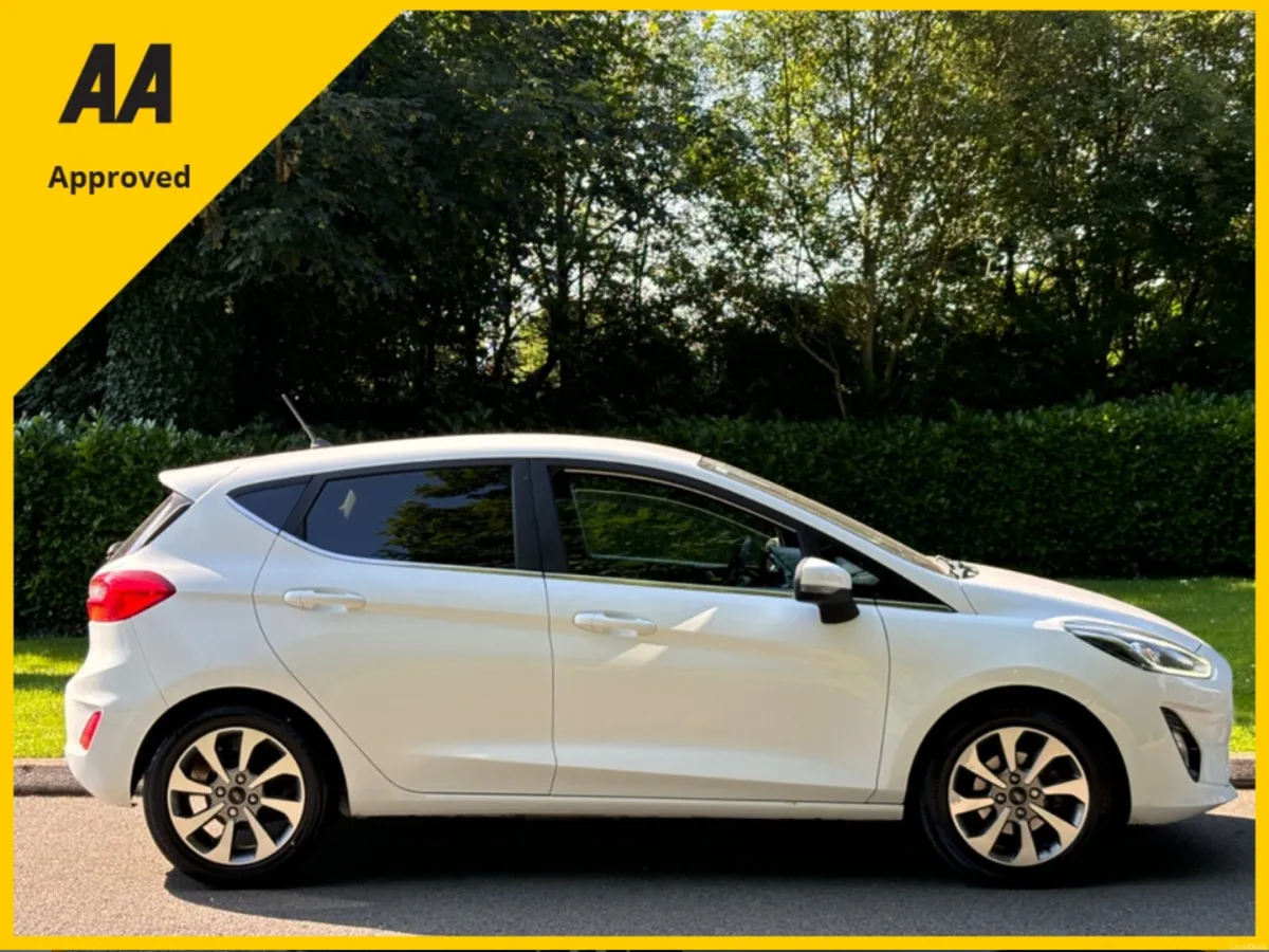 Ford Fiesta 1.1 TITANIUM 2018 *LOW KLMS* - Image 4