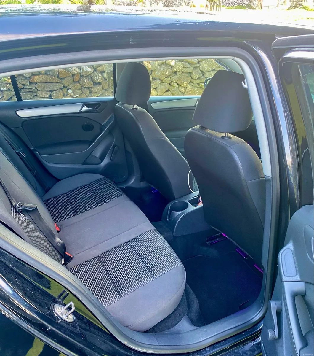 Volkswagen Golf - Image 5
