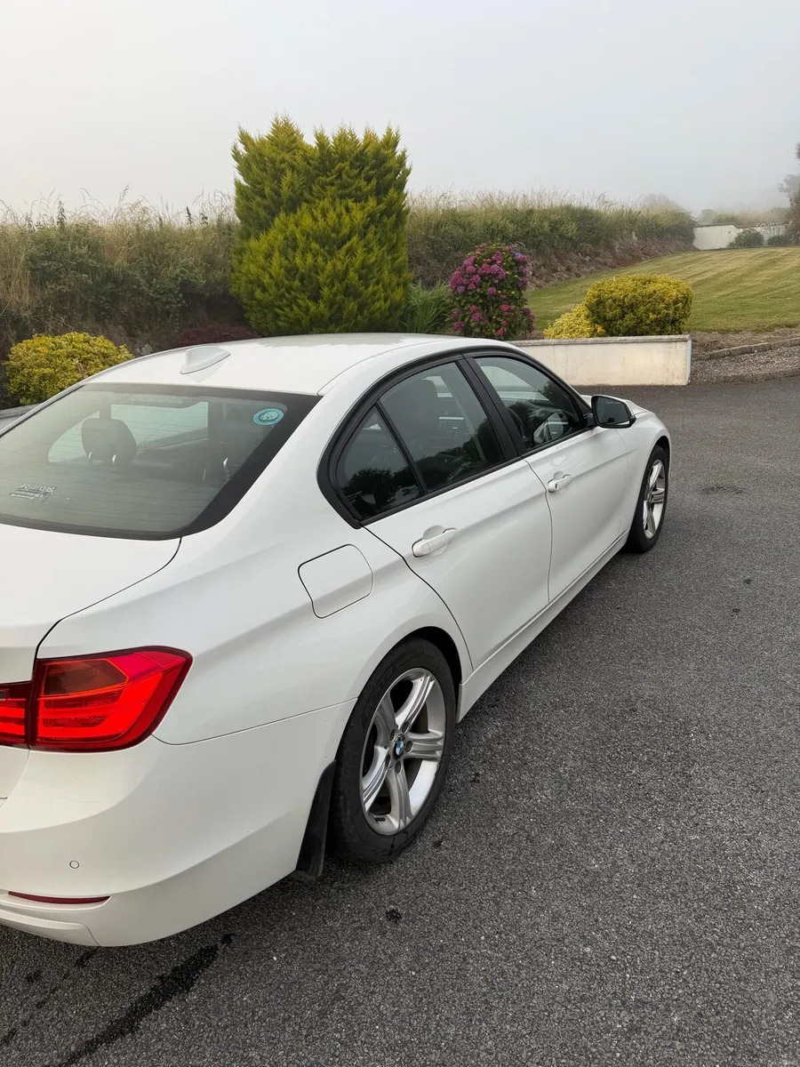 BMW 320d auto - Image 4