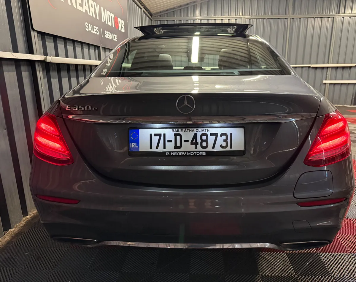 2017 Mercedes-Benz E-Class E 350 E AMG LINE A/T - Image 2