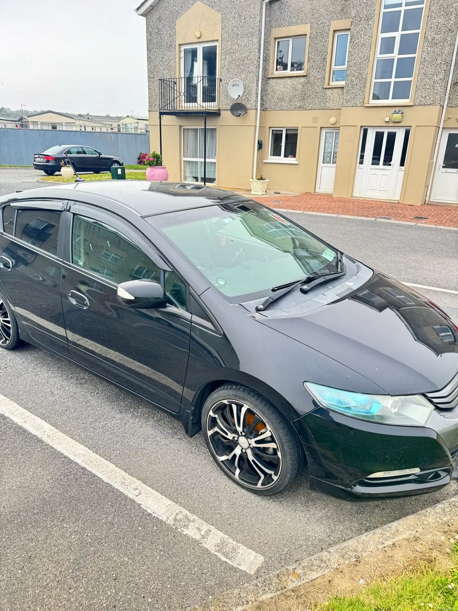 Car - Image 4