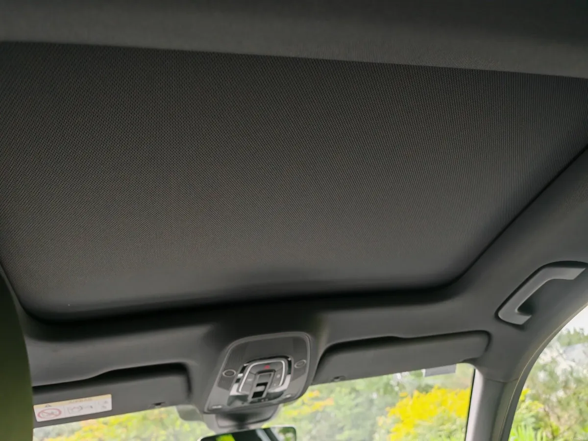 Car - Image 3