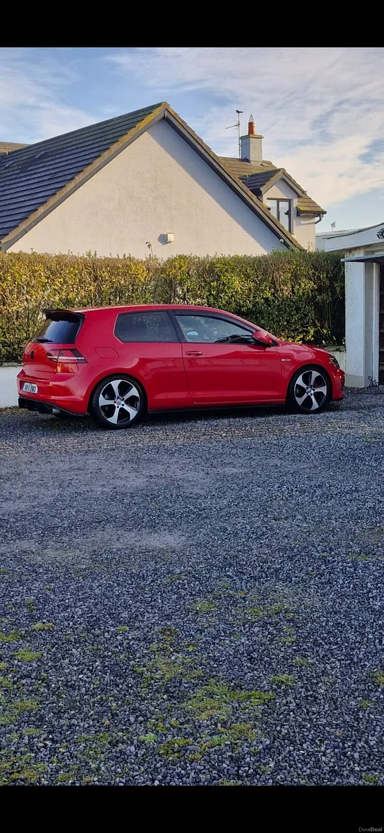 Volkswagen golf gti - Image 4