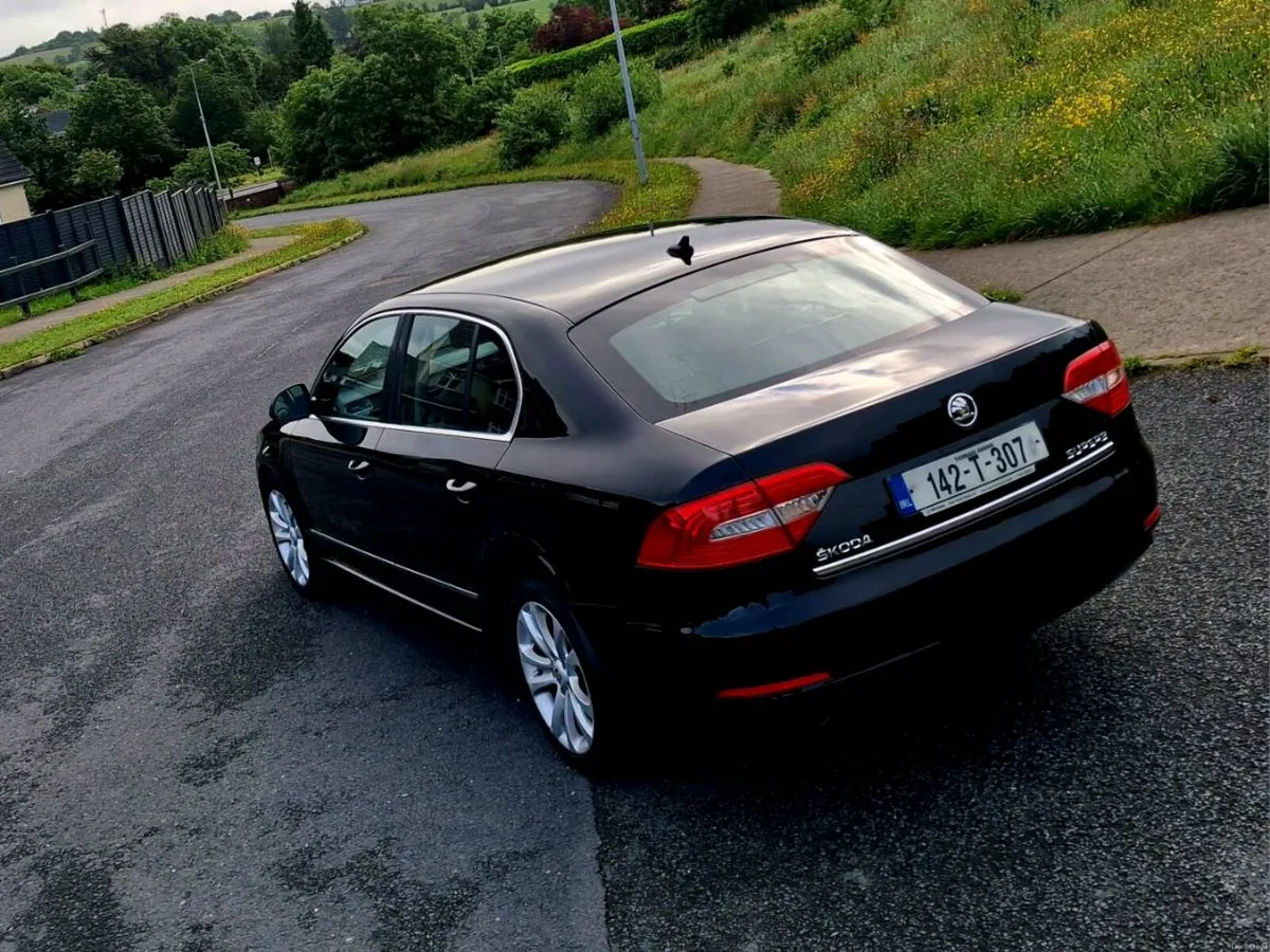 SKODA SUPERB 142 1.6 TDI MODEL HIGLINE - Image 4