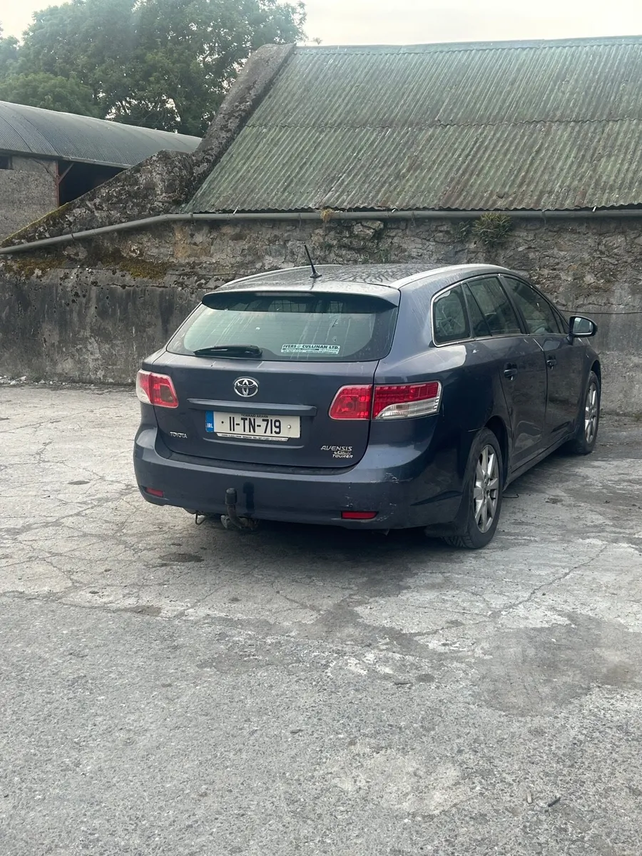 Toyota Avensis 2011 - Image 4