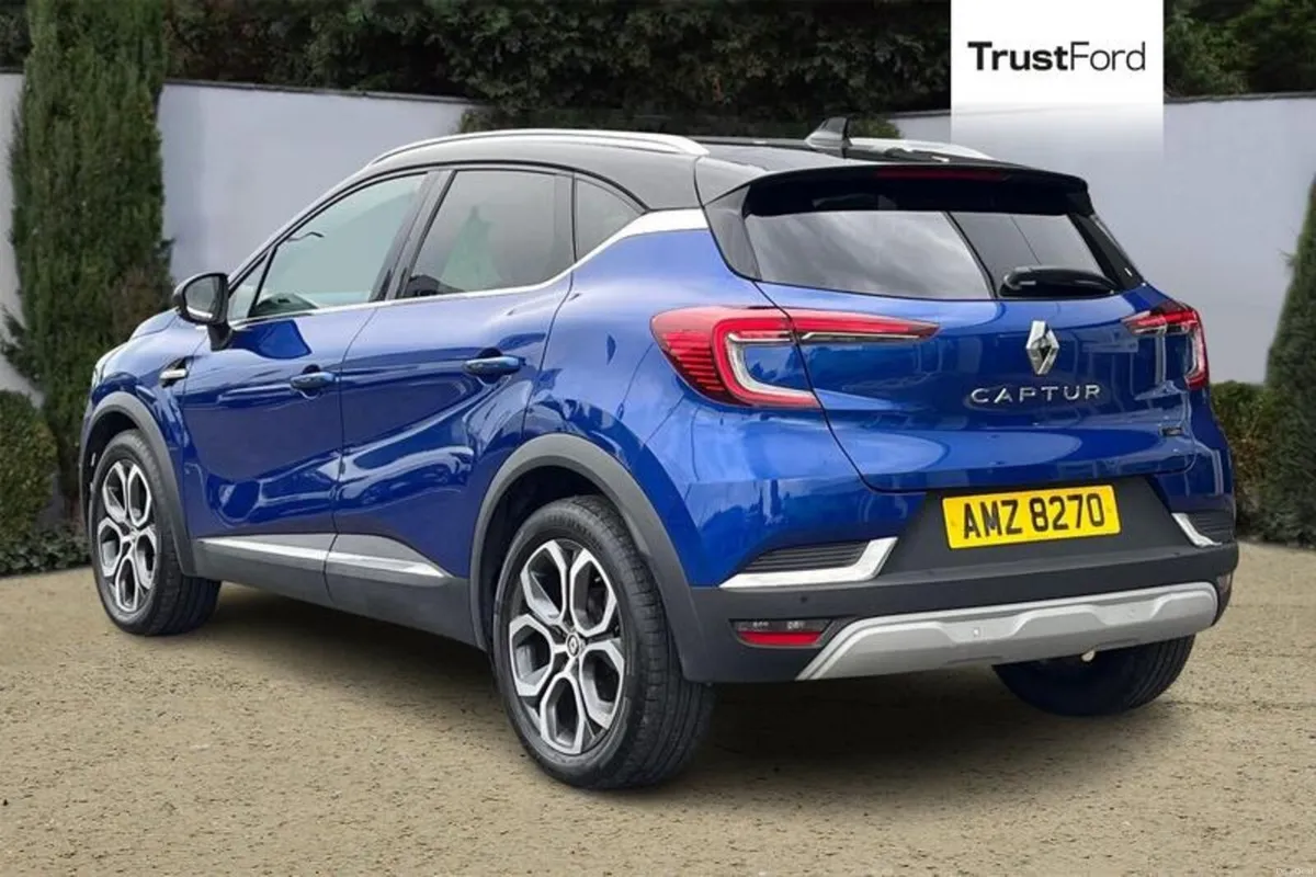 Renault Captur Techno - Image 2