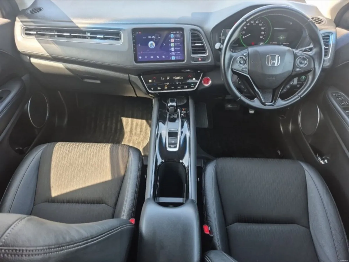 Honda Vezel ** Z HYBRID ** HUGE SPEC ** TRINITY MO - Image 2