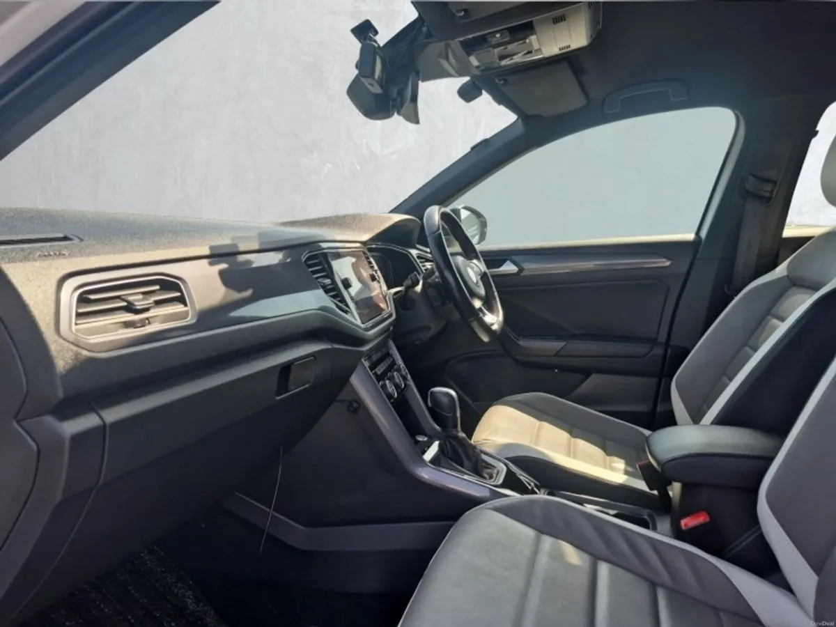 Volkswagen T-Roc ** SPORT ** AUTO ** TRINITY MOTOR - Image 6