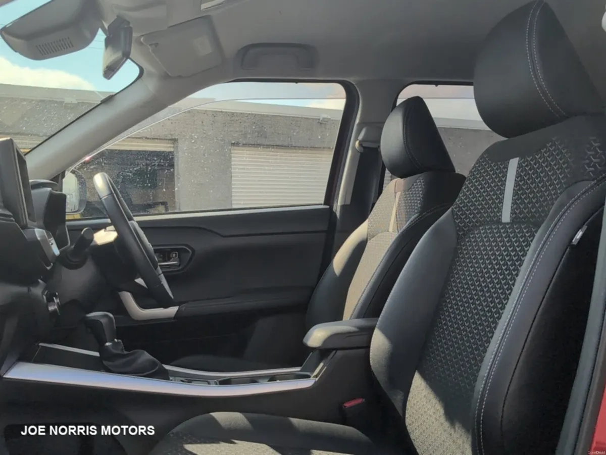 Daihatsu Other Premium G HEV 1.2 Hybrid AUTO - Image 3