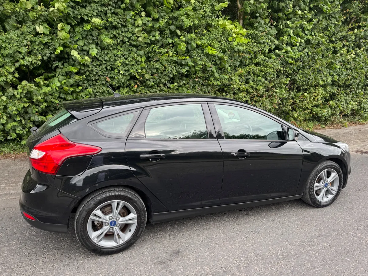 Ford Focus low mileage - Image 2