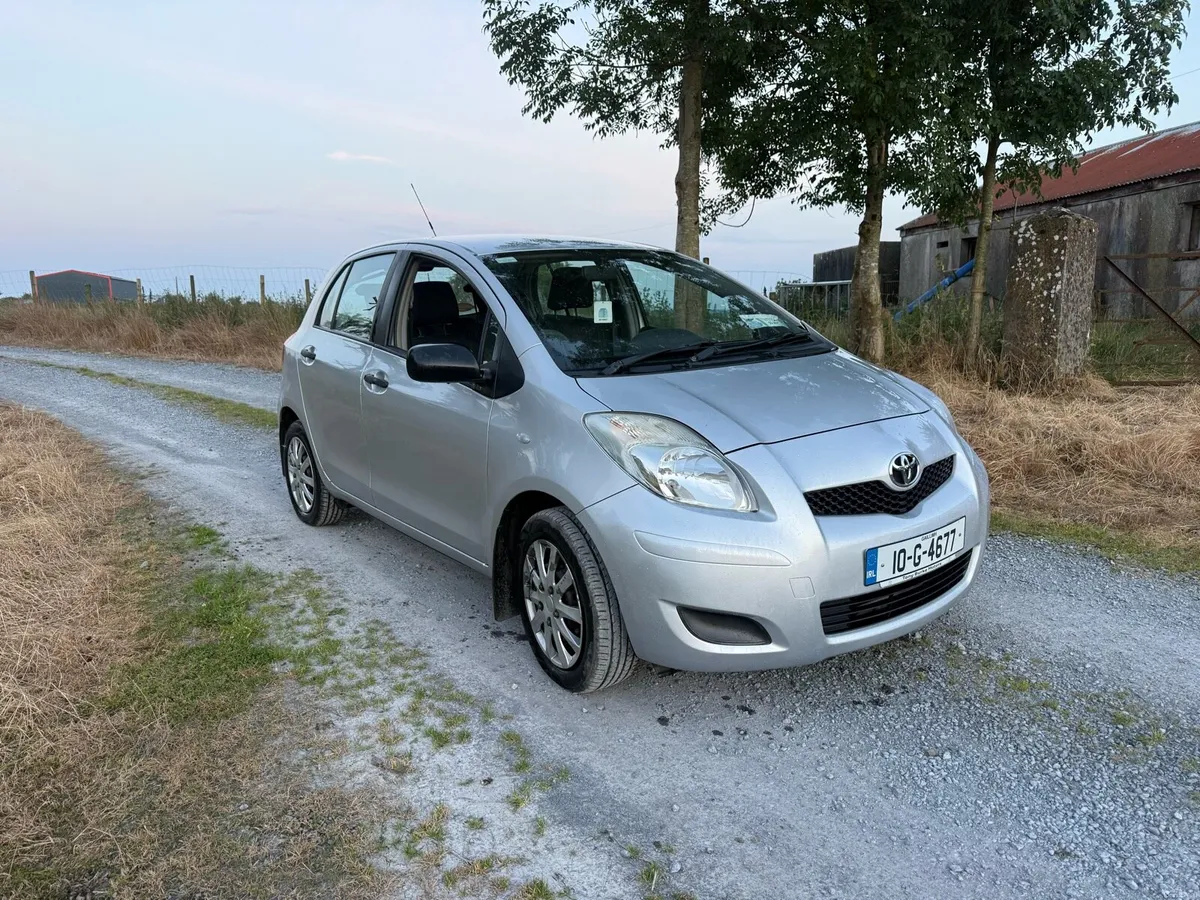 2010 Toyota Yaris 1.0 Petrol LOW MILEAGE - Image 1