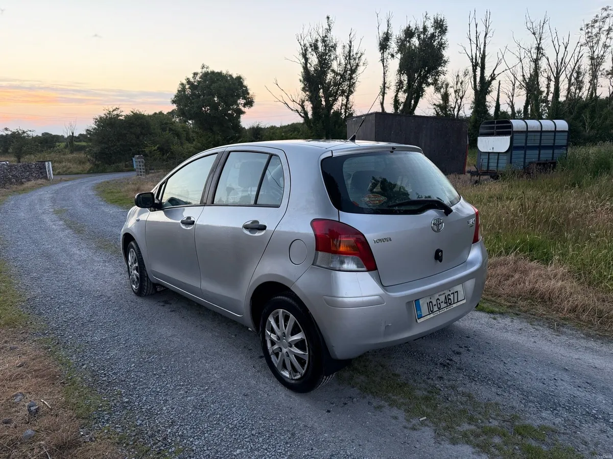 2010 Toyota Yaris 1.0 Petrol LOW MILEAGE - Image 4