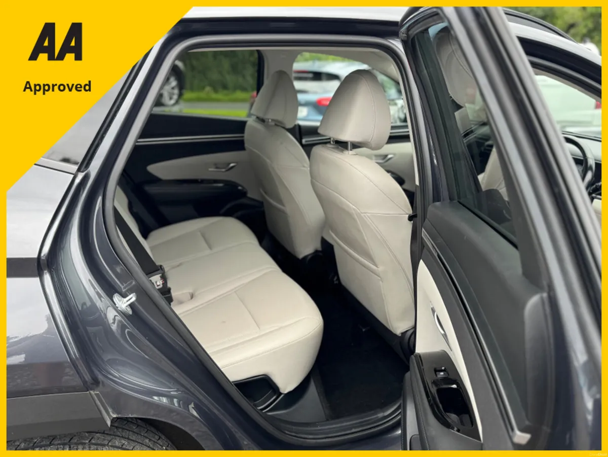 Hyundai Tucson IX35 EXECUTIVE 5DR - Image 3