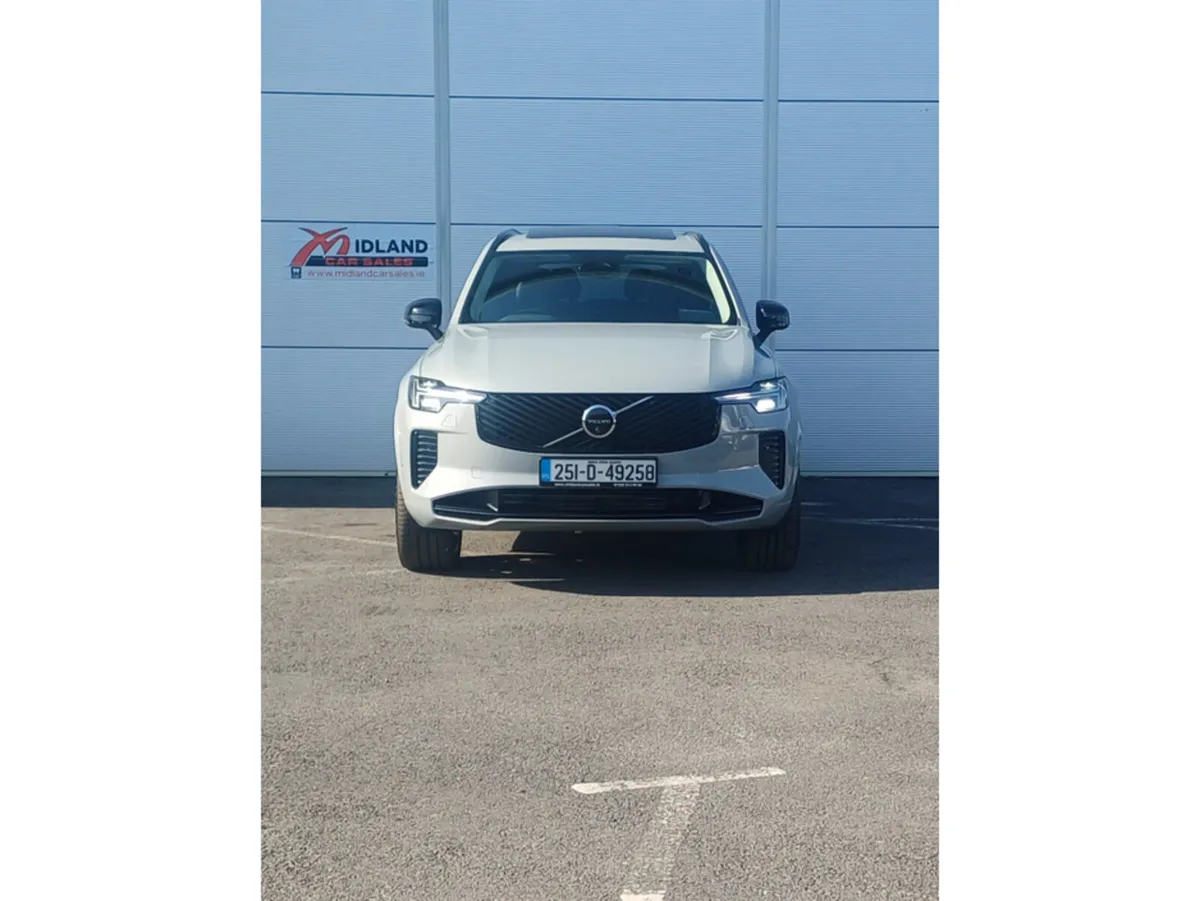 Volvo XC90 2.0 T8 PLUS 455BHP 5DR AU - Image 3