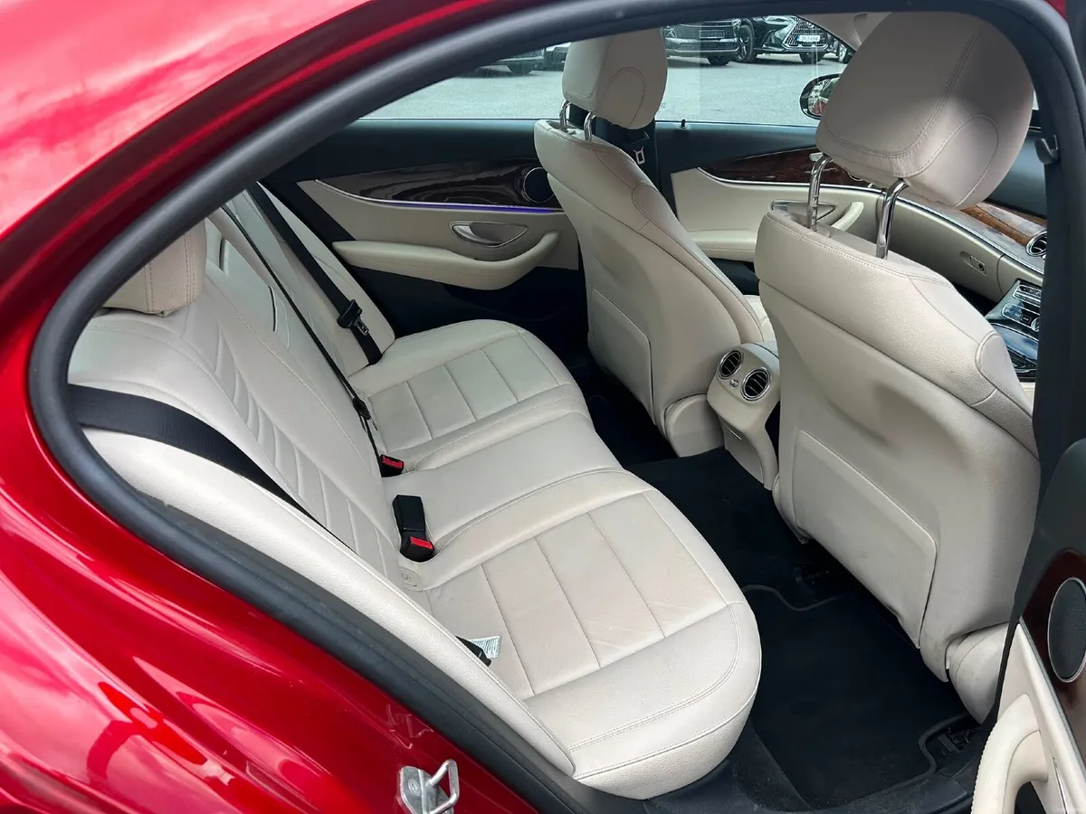 Mercedes-Benz E-Class 2017 - Image 2