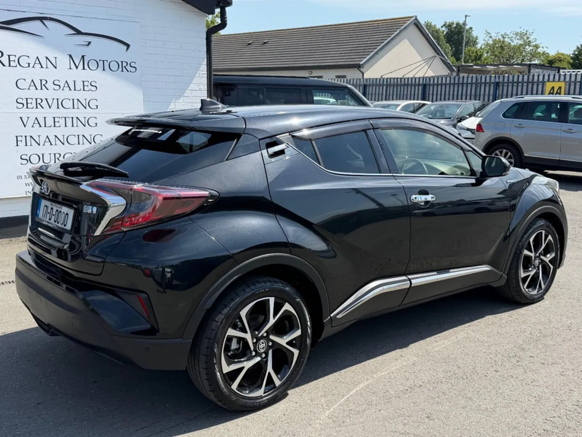 Toyota C-HR (171) 1.8 HYBRID SPORT AUTO - Image 3